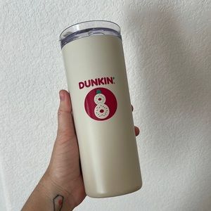 DUNKIN TUMBLER WINTER 2022